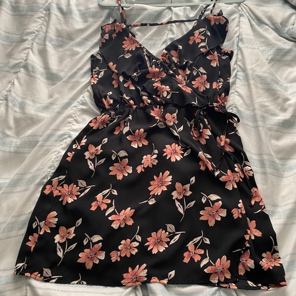 Little black floral summer dress - Picture 2 of 2